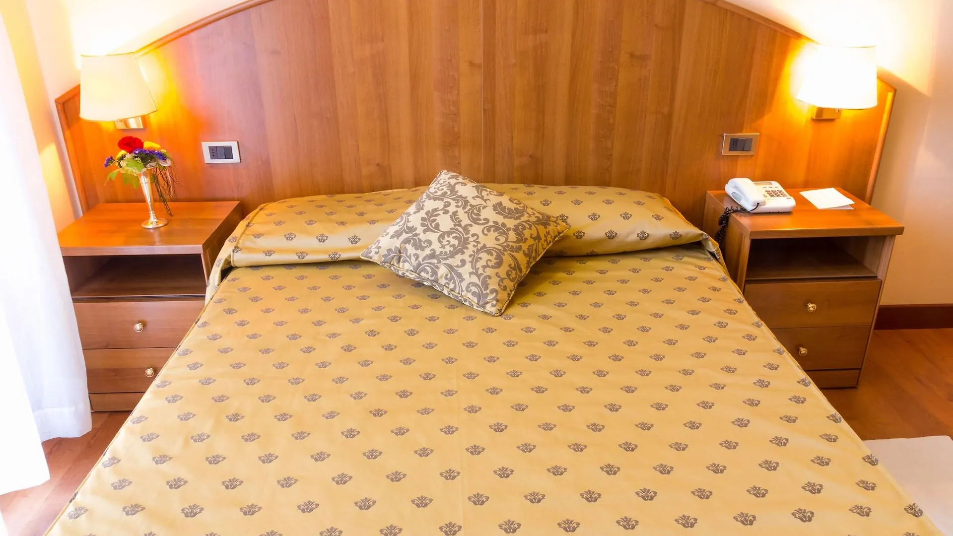 ביביונה Hotel Principe